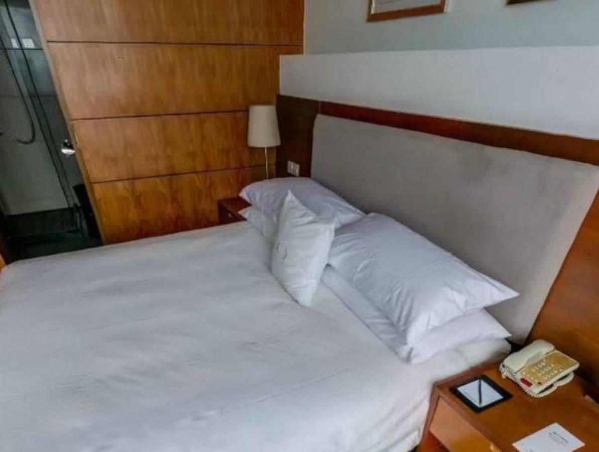 Gloria Plaza Hotel Kangqiao Shanghai Exterior photo