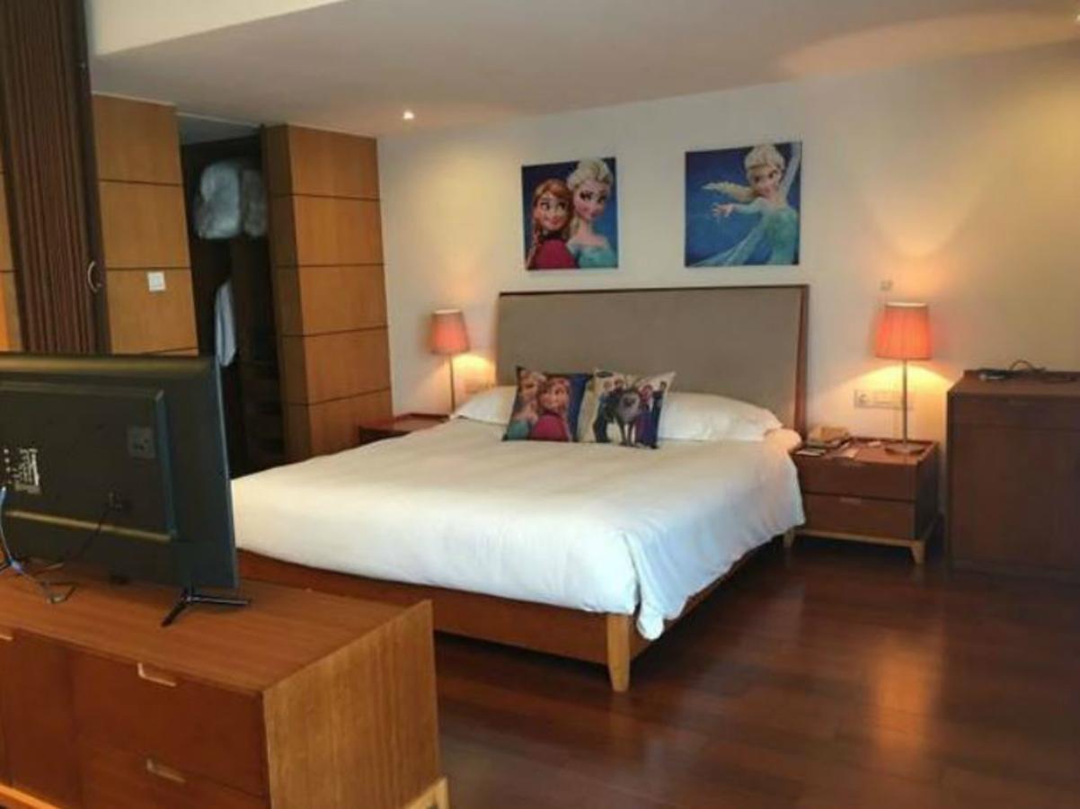 Gloria Plaza Hotel Kangqiao Shanghai Exterior photo